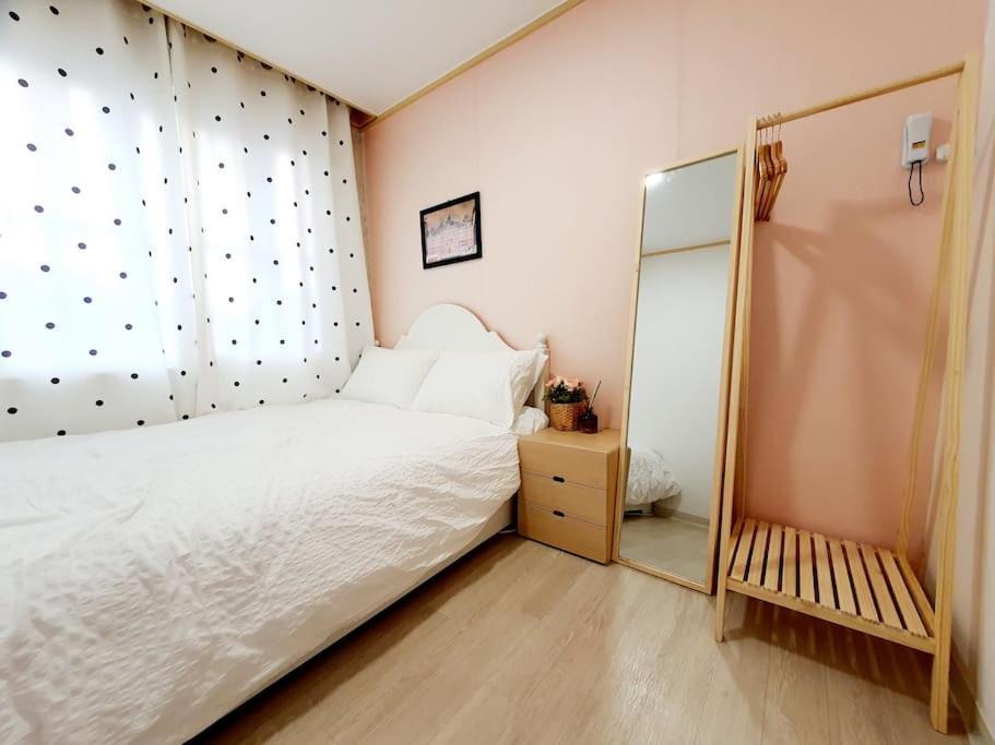 House Mongja Hotel Szöul Kültér fotó